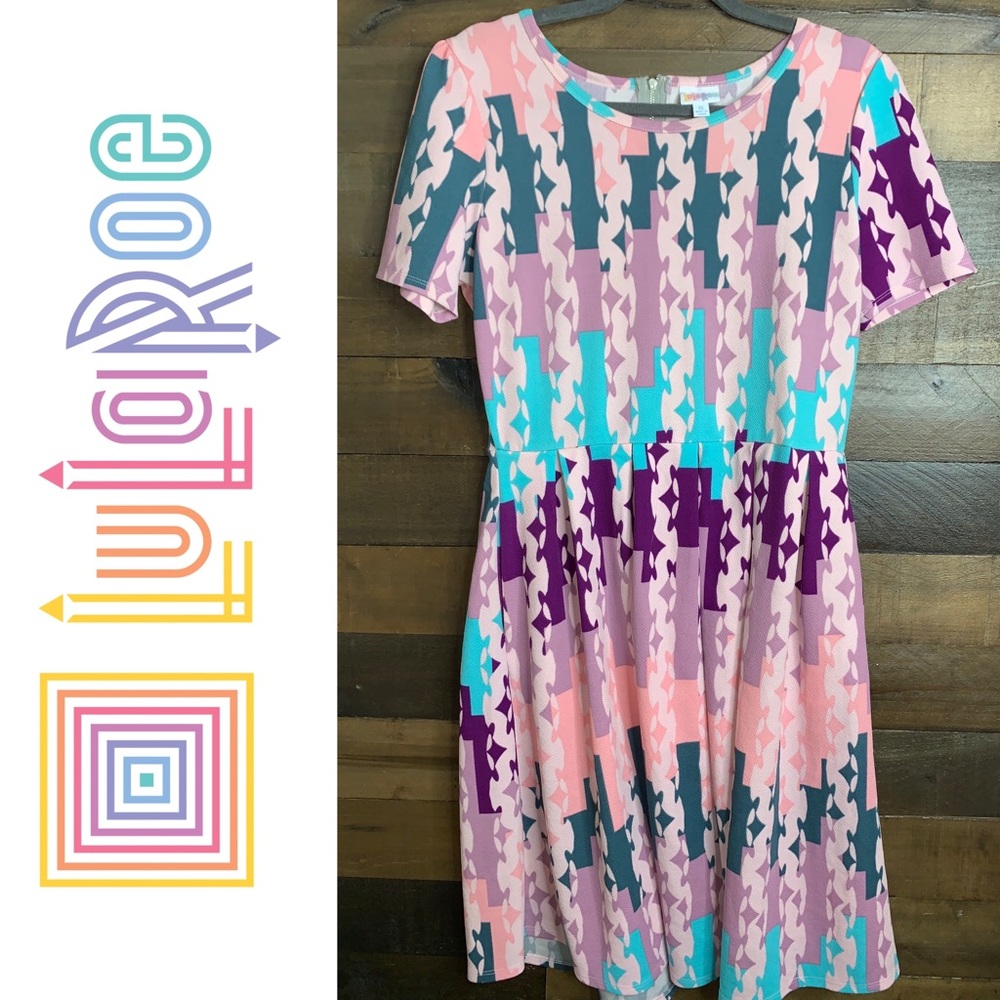 SOLD! EUC LuLaRoe AMELIA Dress SZ L pockets!